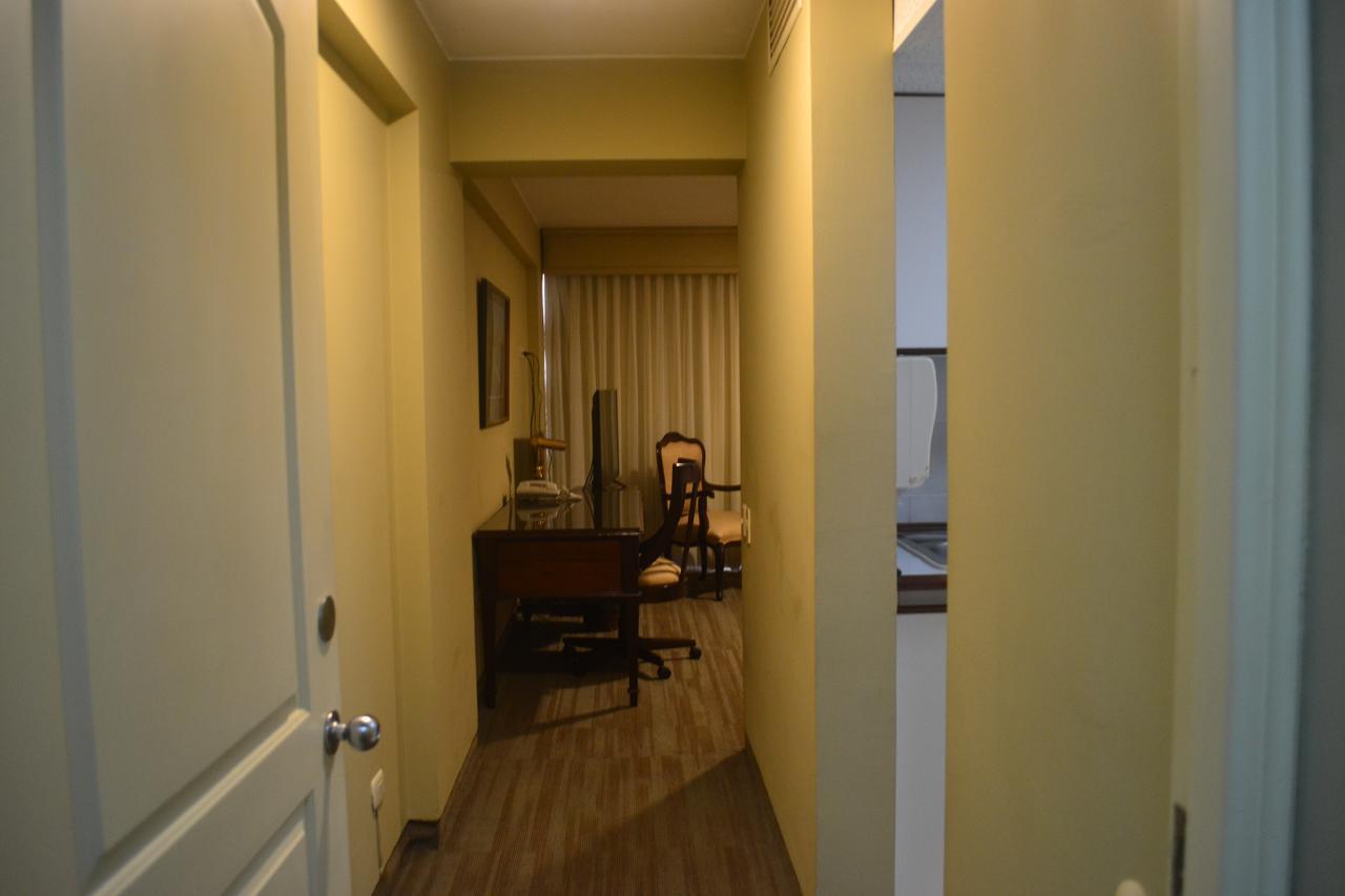 Suites Plaza Las Flores Лима Екстериор снимка