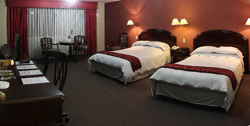 Suites Plaza Las Flores Лима Екстериор снимка