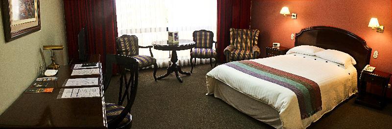 Suites Plaza Las Flores Лима Екстериор снимка