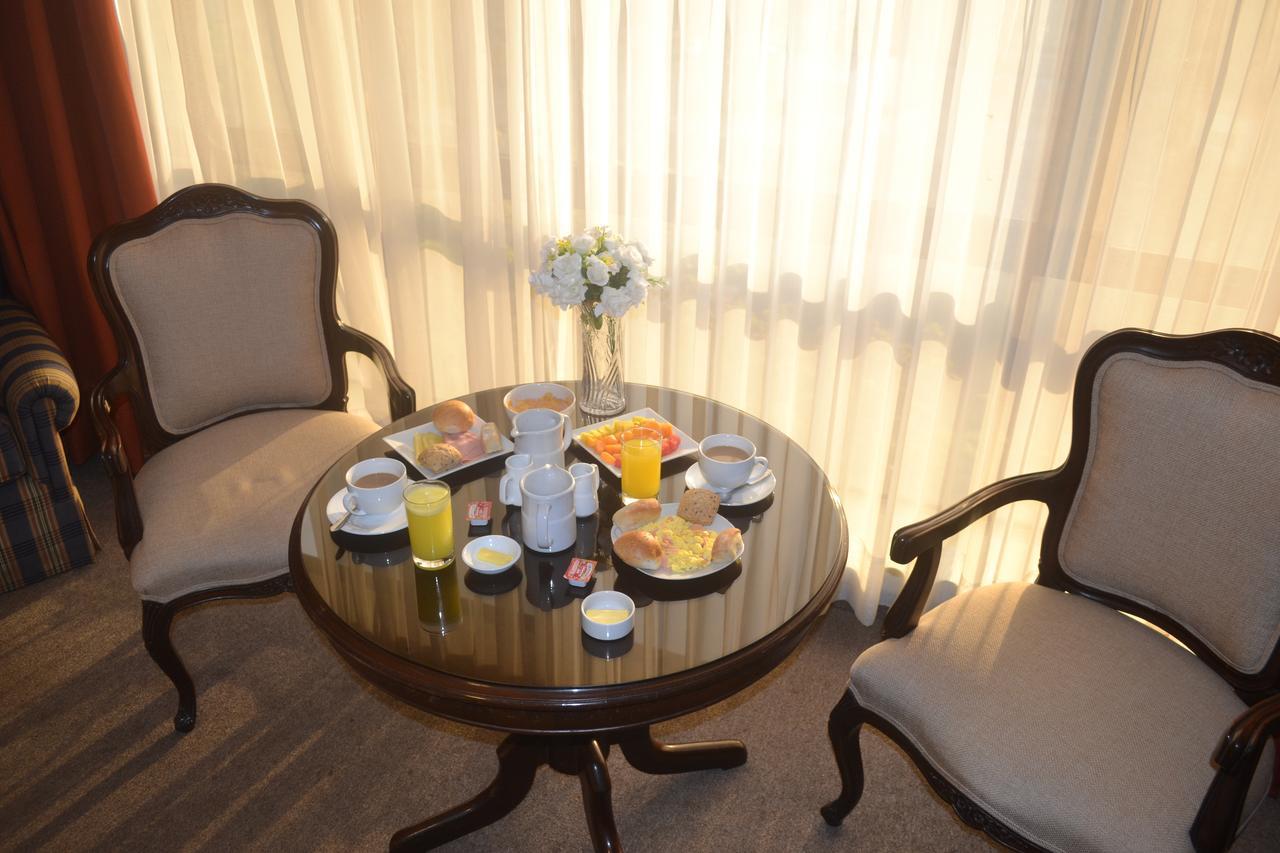 Suites Plaza Las Flores Лима Екстериор снимка