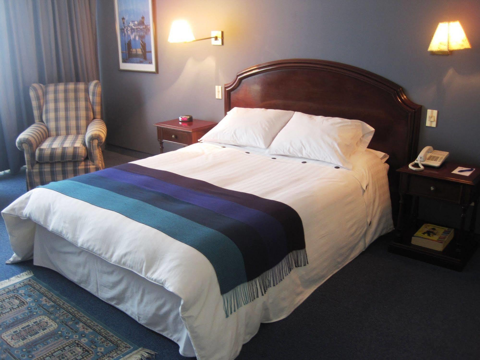 Suites Plaza Las Flores Лима Екстериор снимка