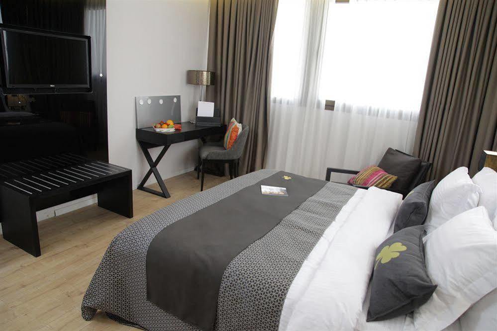 Suites Plaza Las Flores Лима Екстериор снимка